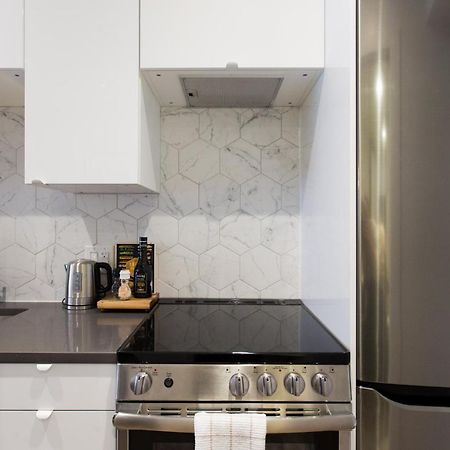 Blue Oasis Studio With Full Kitchen And Bath By Den Stays Μόντρεαλ Εξωτερικό φωτογραφία