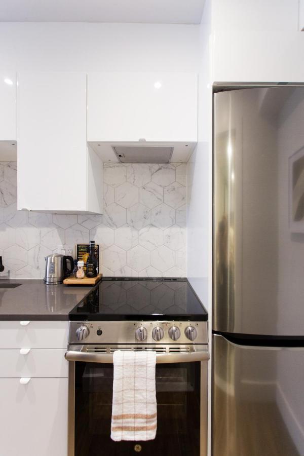Blue Oasis Studio With Full Kitchen And Bath By Den Stays Μόντρεαλ Εξωτερικό φωτογραφία
