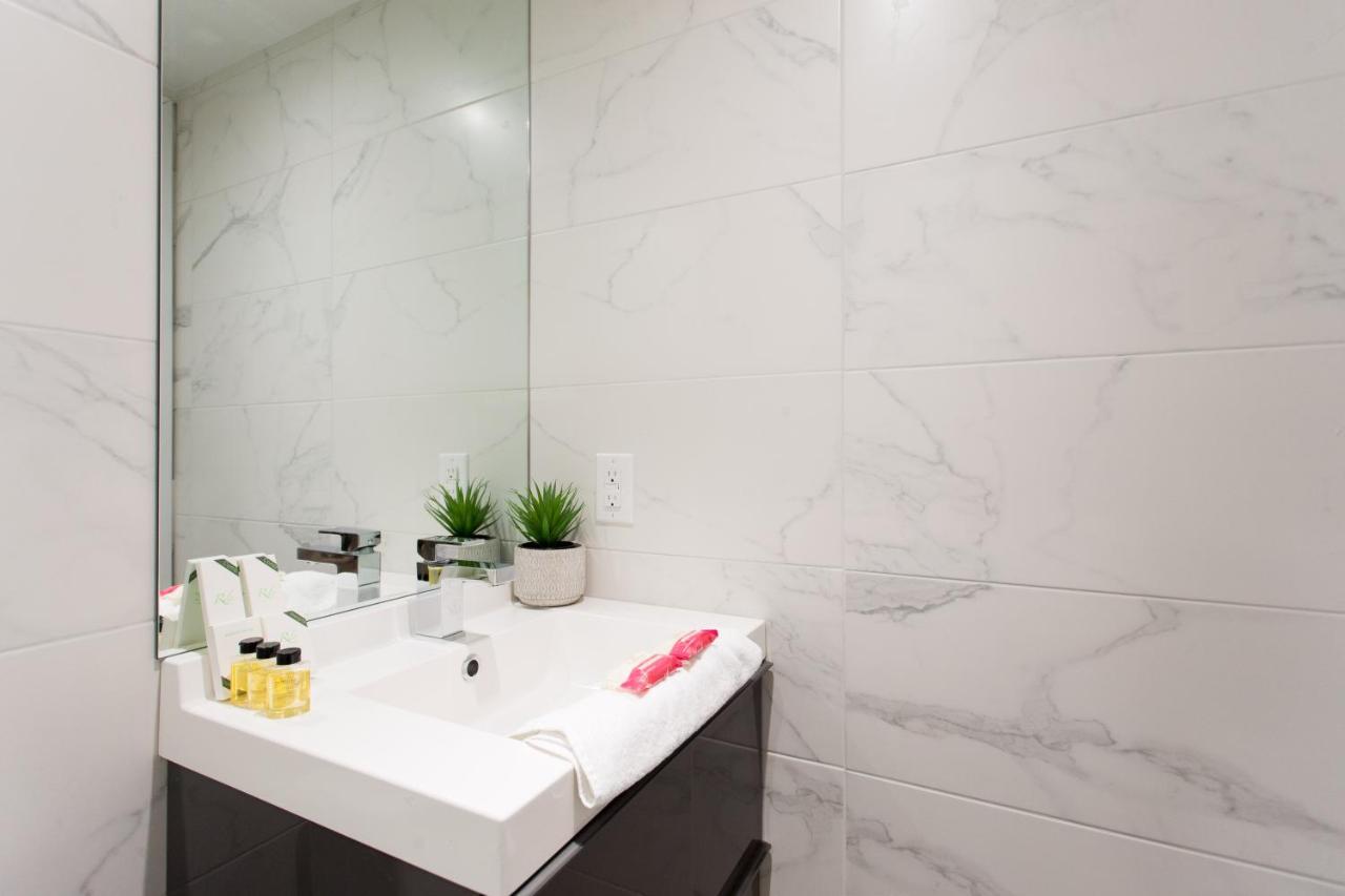 Blue Oasis Studio With Full Kitchen And Bath By Den Stays Μόντρεαλ Εξωτερικό φωτογραφία