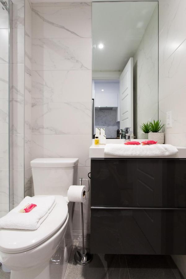 Blue Oasis Studio With Full Kitchen And Bath By Den Stays Μόντρεαλ Εξωτερικό φωτογραφία